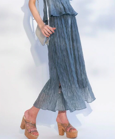 ルミネの公式通販 ヘルシーな肌見せはシアーなアイテムで