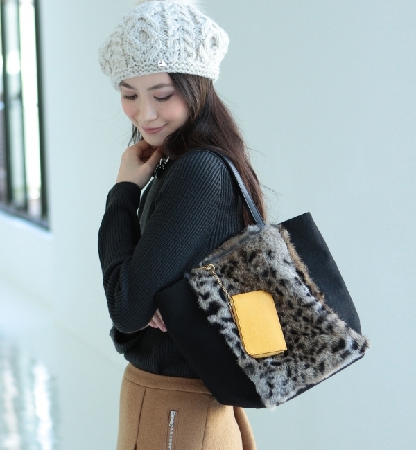○UAW FUR トート ?