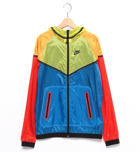 NIKE / nCp[ EBhi[