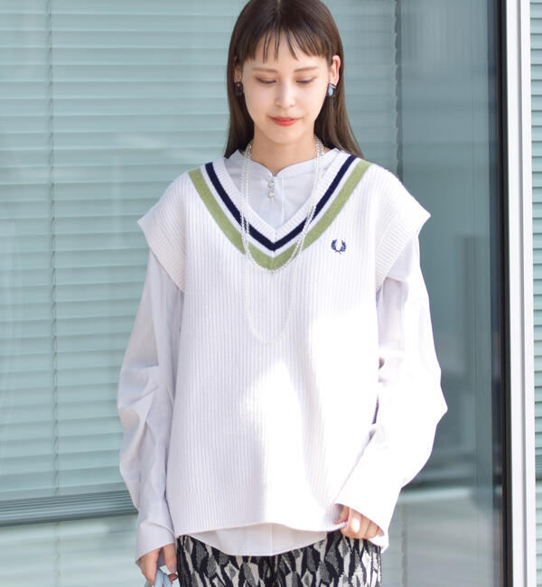 FRED PERRY × Ray BEAMS / 別注 チルデン ニット ベスト|BEAMS WOMEN 