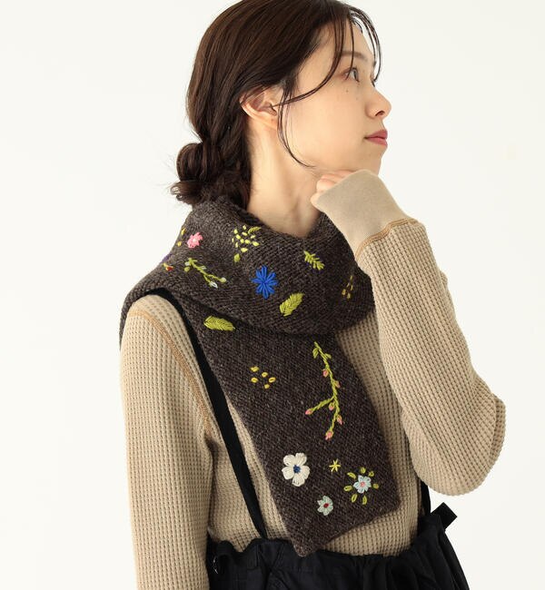 BEAMS BOY / 手編み 花刺繍 マフラー 22FW|BEAMS WOMEN(ビームス