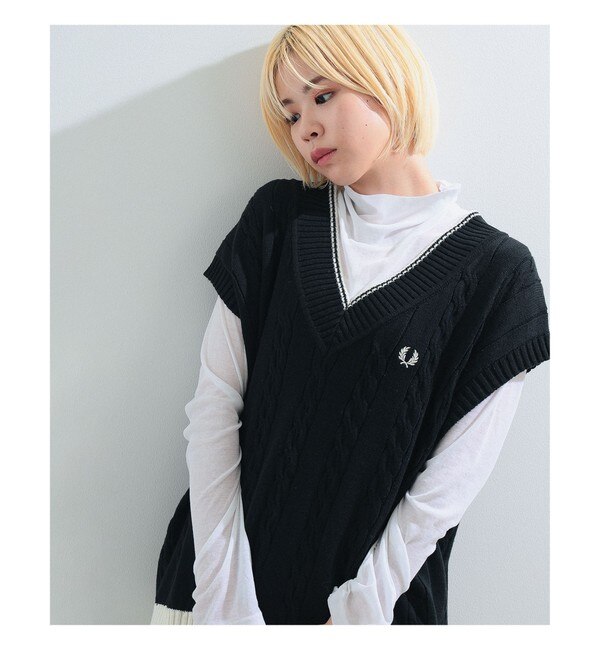 FRED PERRY × Ray BEAMS / 別注 ケーブル ニット ベスト|BEAMS WOMEN