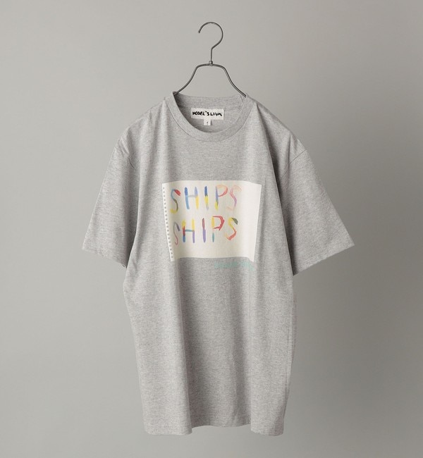 ＜アイルミネ＞【シップス/SHIPS】 【SHIPS別注】MODEL’S LINK: ロゴ デザイン Tシャツ画像