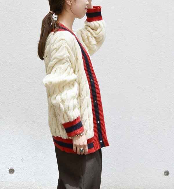 SHIPS any別注】Oldderby Knitwear: Vネック クリケット カーディガン