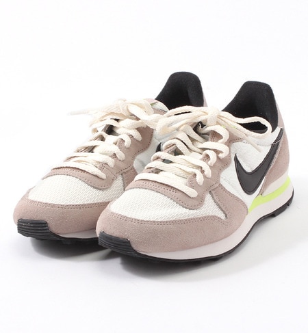 NIKE:INTERNATIONALIST