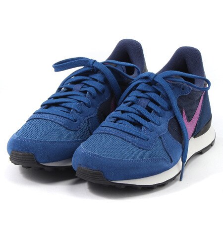 NIKE:INTERNATIONALIST