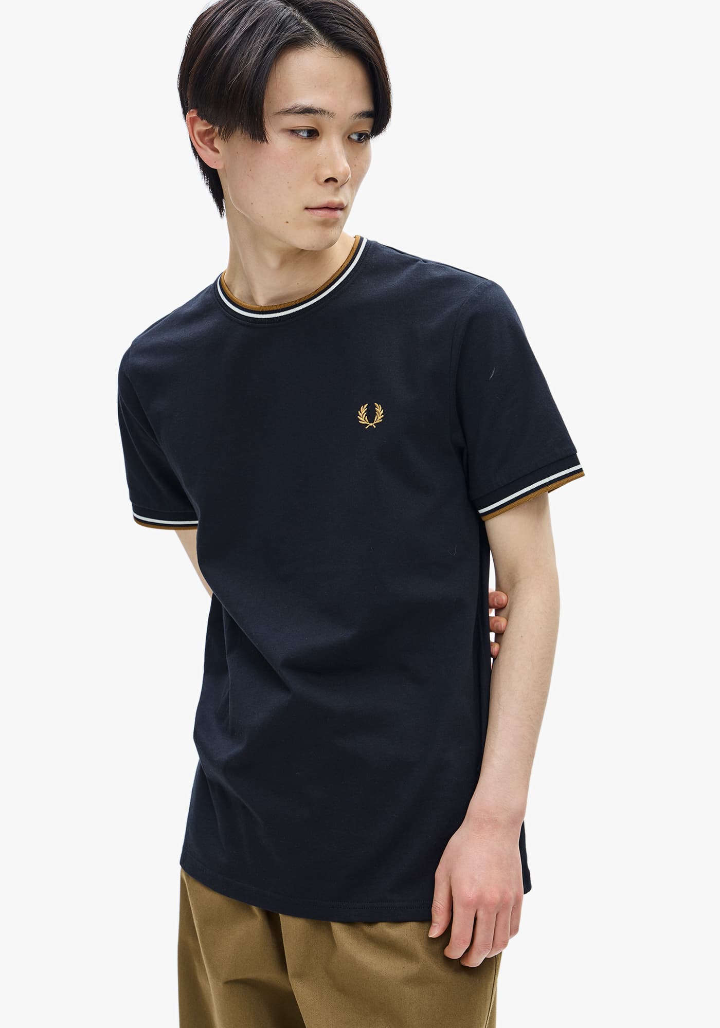 TWIN TIPPED T-SHIRT|FRED PERRY(フレッドペリー)の通販｜アイルミネ