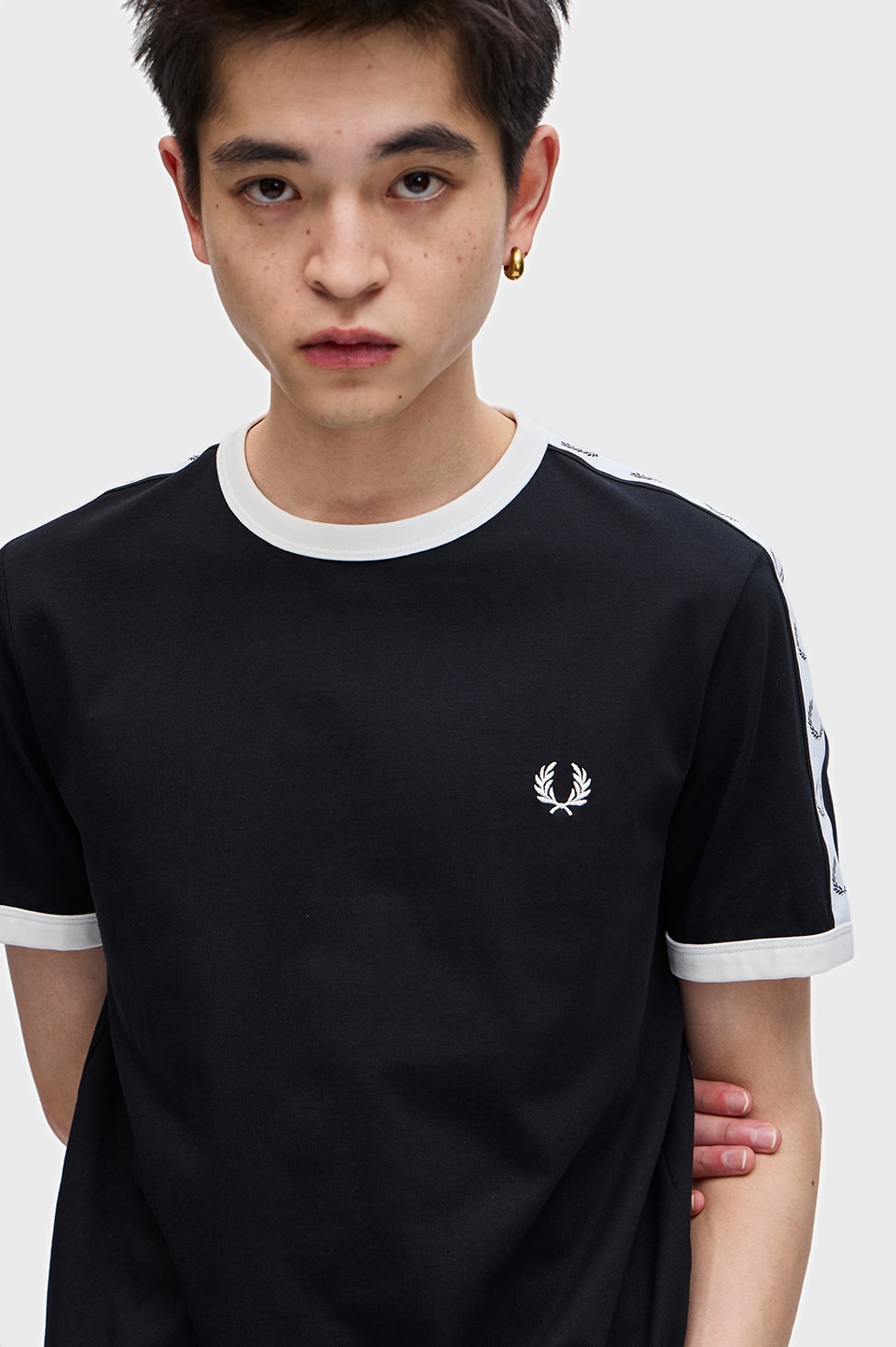 Taped Ringer T-Shirt|FRED PERRY(フレッドペリー)の通販｜アイルミネ