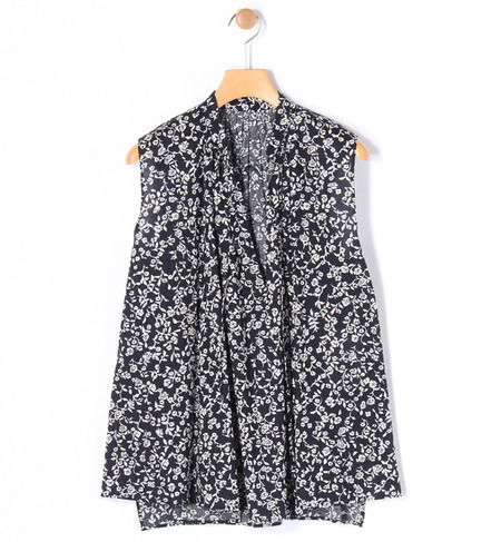 フラワープリント ノースリーブブラウス