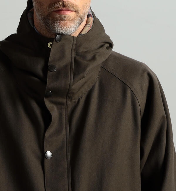 別注】Barbour×TOMORROWLAND OVERSIZED HIKING ウールコットンツイル フーデッドコート|TOMORROWLAND( トゥモローランド)の通販｜アイルミネ