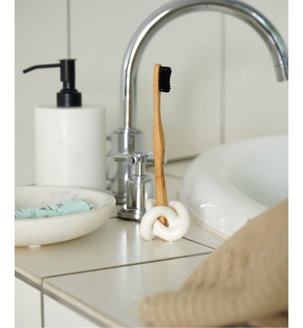 ߥͤ㤨֡ڥ㡼ʥ롡ɡե˥㡼/journal standard Furniture ͽTOOTHBRUSH STAND ֥饷 ۥ磻ȡפβǤʤ2,970ߤˤʤޤ