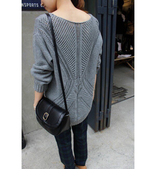 《予約》CLANE BACK MOTIF Vネックニット◆