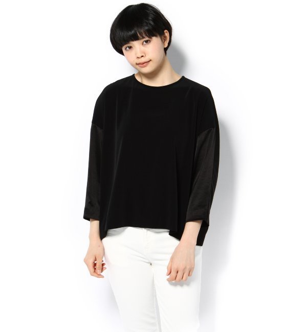 バックサテンブラウス