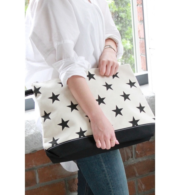【ジャーナルスタンダード/JOURNAL STANDARD】 【TEMBEA TORSO design/テンベア】星柄クラッチバッグ◆ [送料無料]