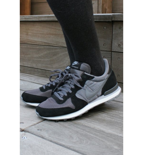 NIKEインターナショナリスト