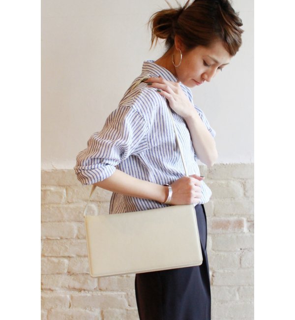 SteveMonoレザークラッチポシェット