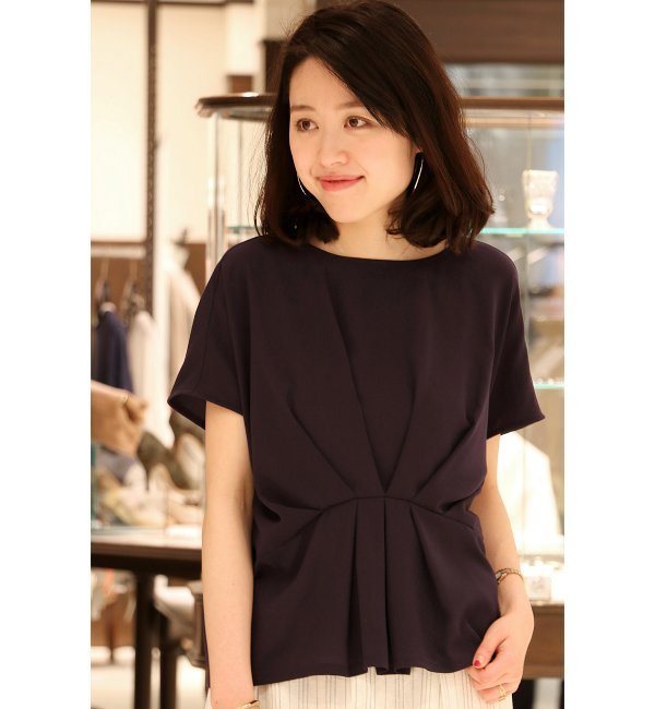 タックドレープブラウス