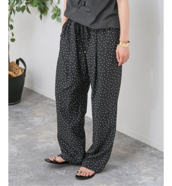 カラーテーパードタックパンツ（スラックス）｜Spick and Span