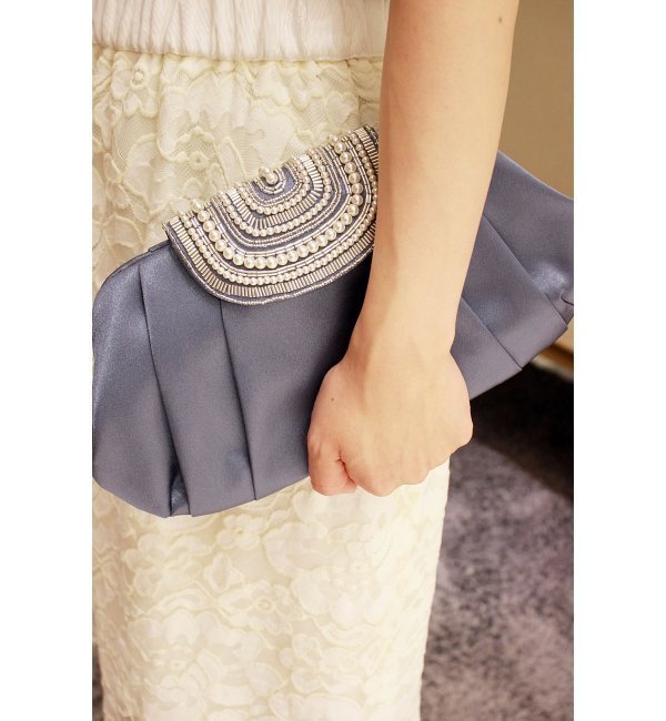 ビーズクラッチ。