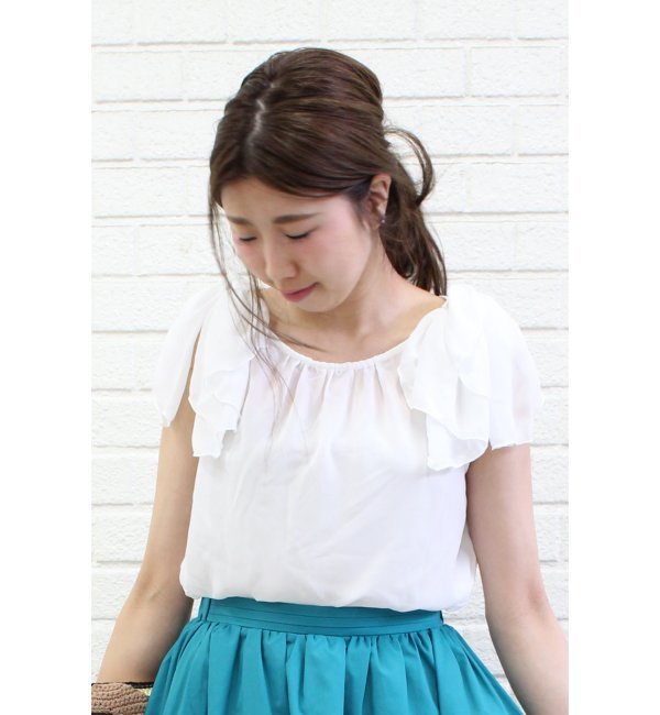 ジョーゼットショルダーリボンブラウス。