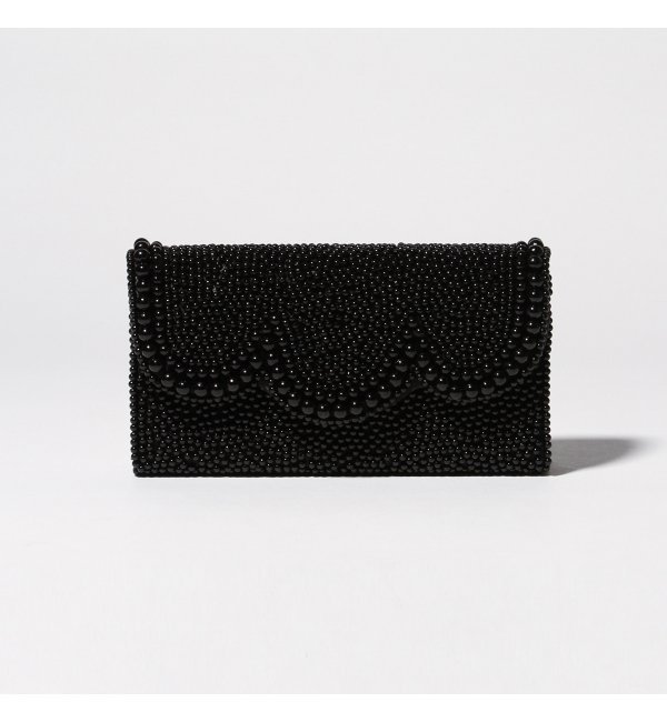 スカラップパールドレスクラッチ。