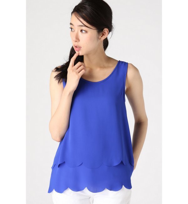 シフォンスカラップブラウス。