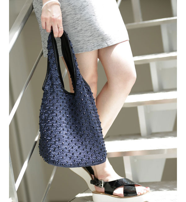 ビーズ刺繍トート