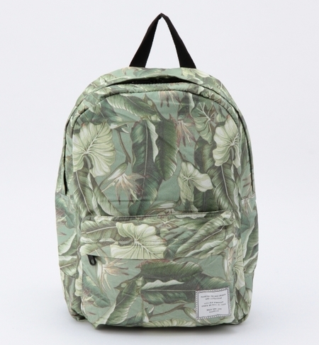 リーフ柄リュック