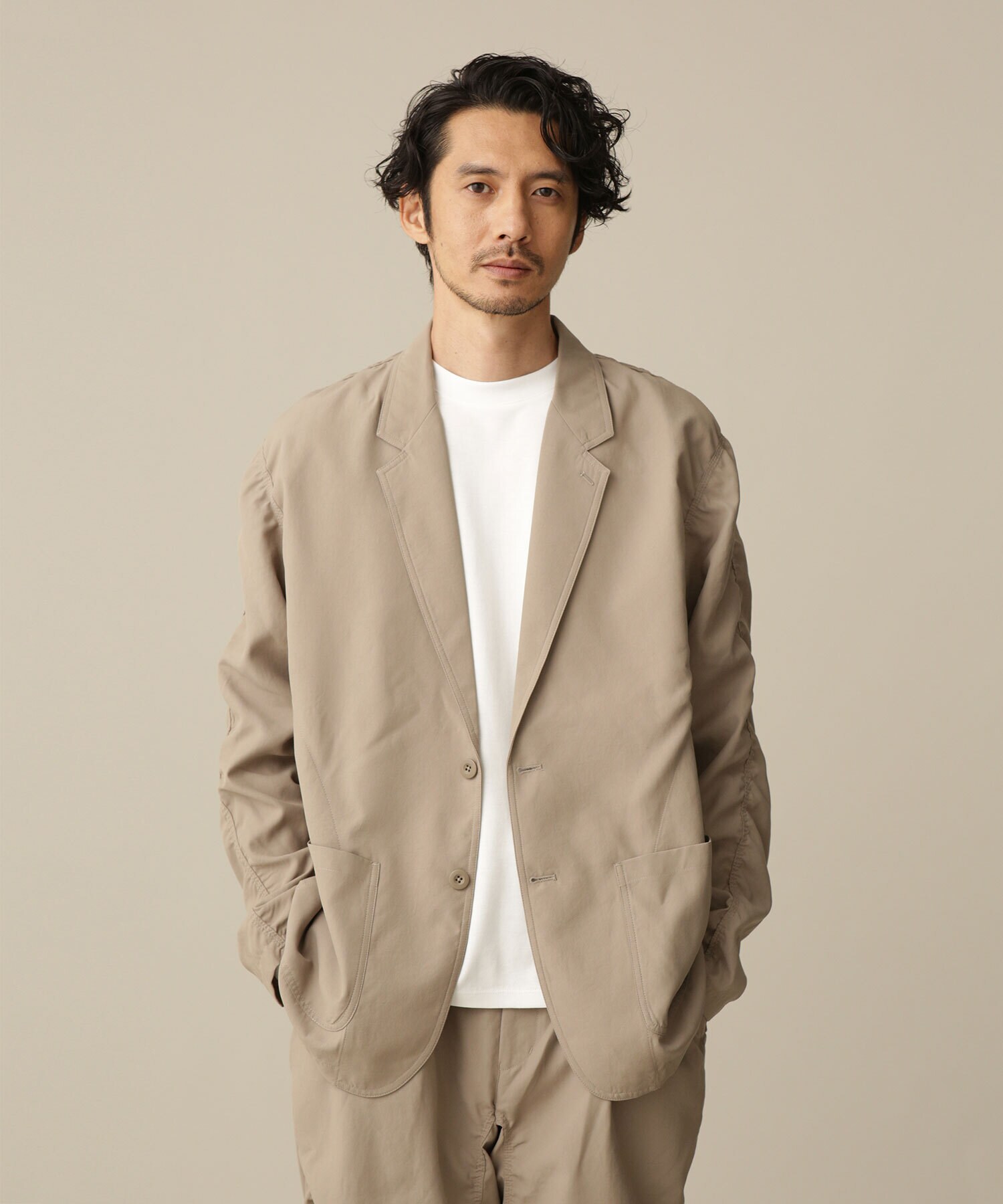 パーソナルカラー別｜スプリング(イエベ春)タイプに似合うジャケット