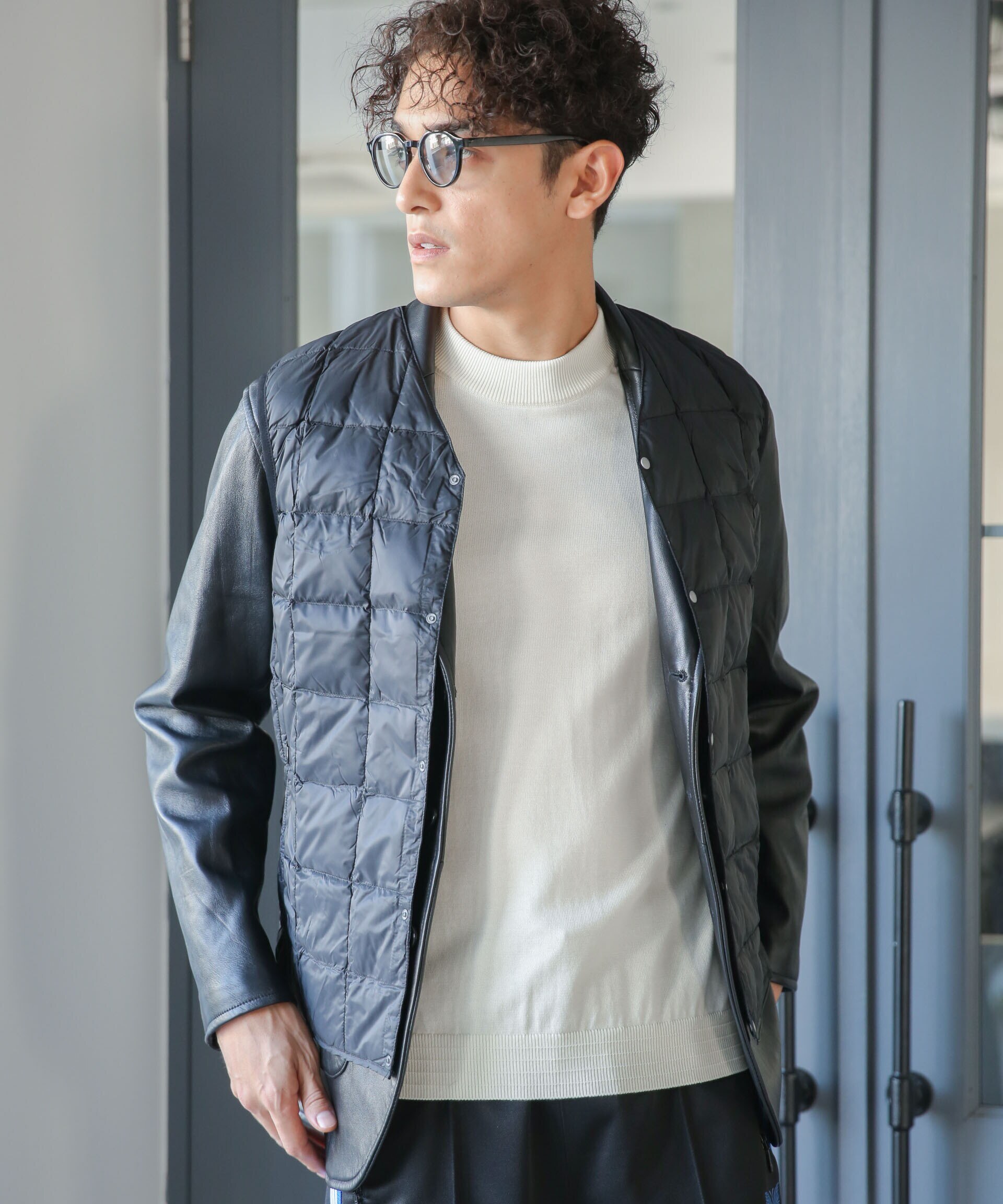 TAION/V-NECK BUTTON DOWN VEST|nano・universe(ナノ・ユニバース)の 