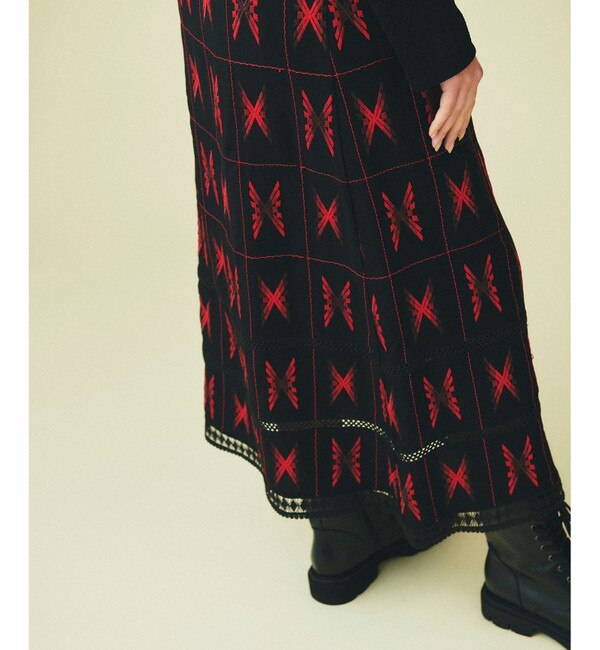 新品グレースコンチネンタル♡キカ刺繍ロングスカート