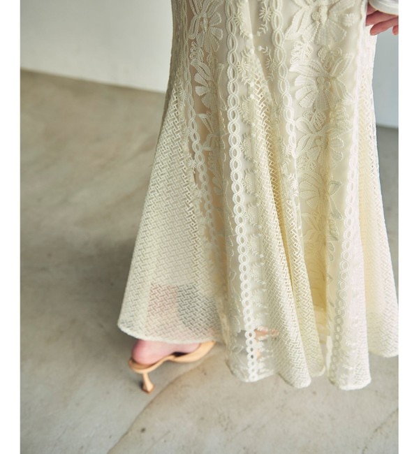 【グレースコンチネンタル/GRACE CONTINENTAL】 フレア刺繍スカート