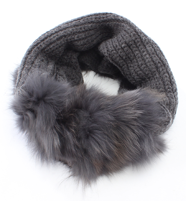 LR-13210 KNITTED SNOOD W/FOX