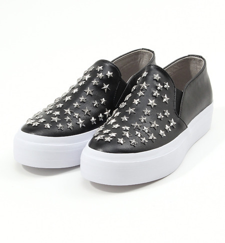 1216-03-31 STAR STUDS SNEAKER