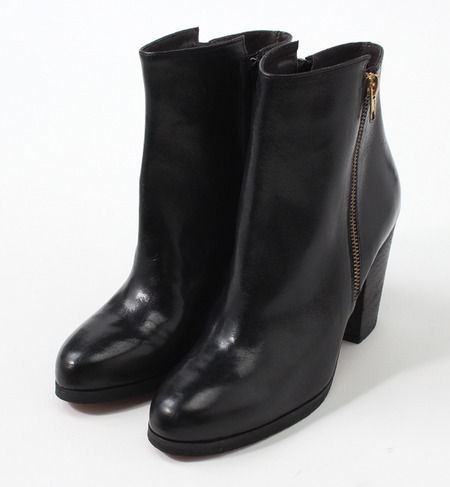 (PAOLA FERRI) 9729 LEATHER ZIP SHORT BOOTS