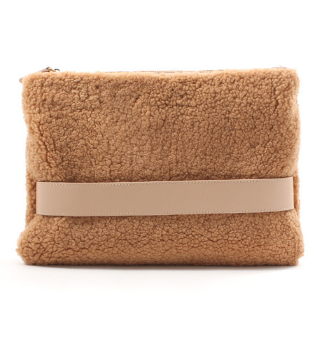 M02995 WOOL BOA BIG CLUTCH