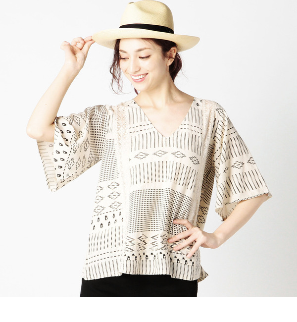 (HLAADA FOR ROSE BUD)15-801012 MONOCHRO AFRCN PRNT LACE BLOUSE