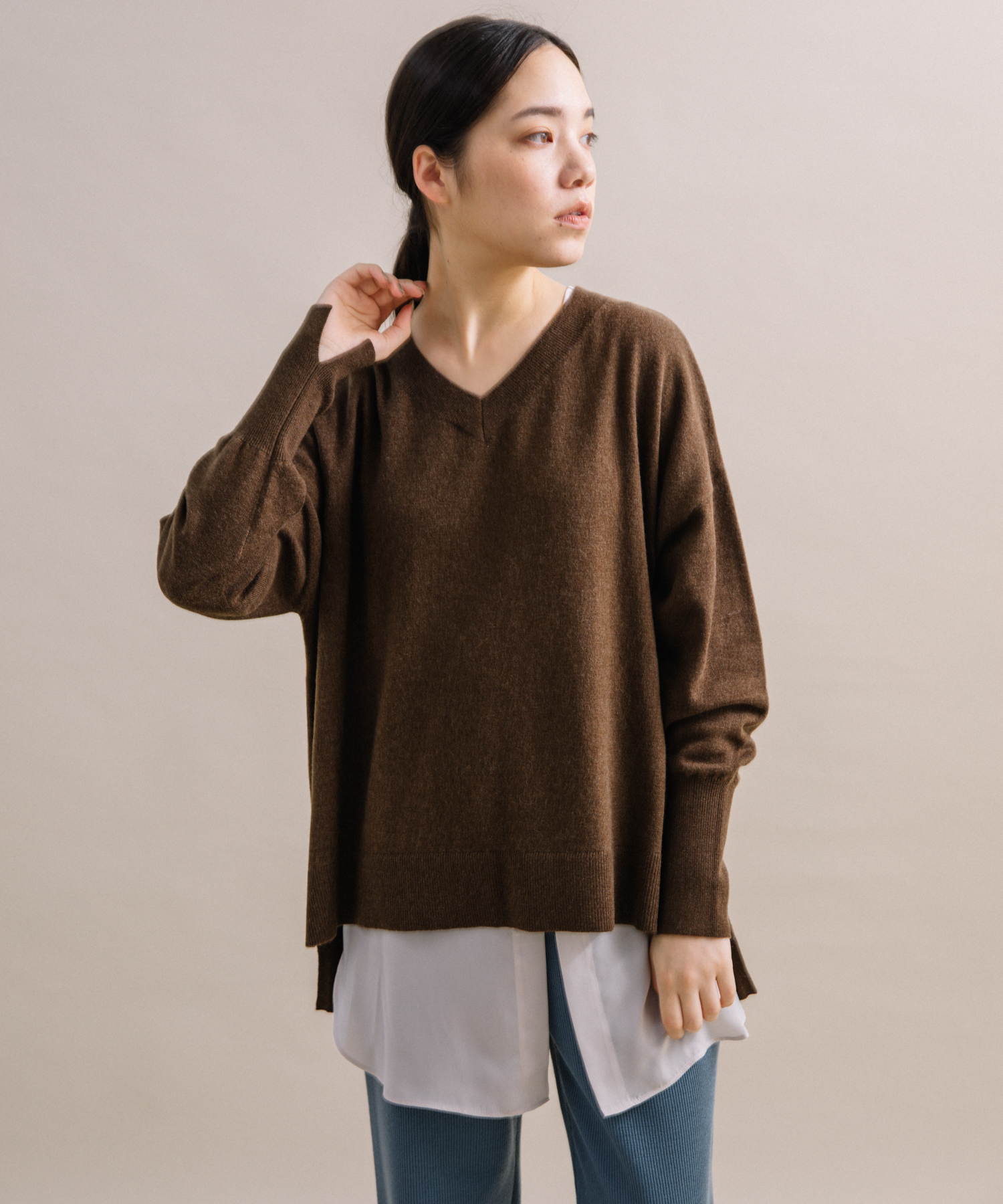 Liyoca Vネックニット インナー付きアンサンブル Landwards ランドワーズ の通販 アイルミネ Liyoca Vネックニット インナー付きアンサンブル Landwards ランドワーズ の通販 アイルミネ