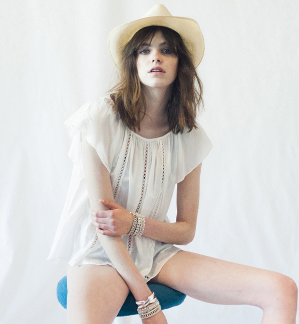 コットンレースブラウス