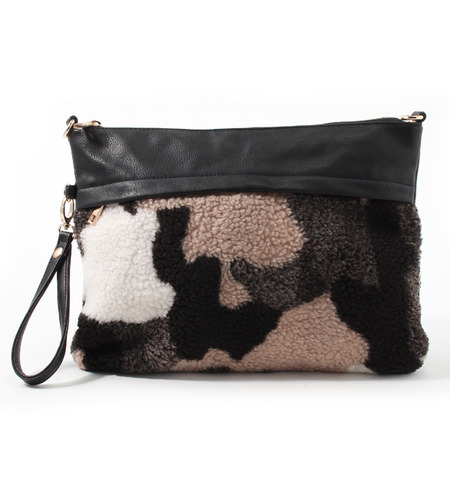 カモ柄ボアクラッチ