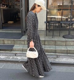 レーヨンフラワープリントワンピース