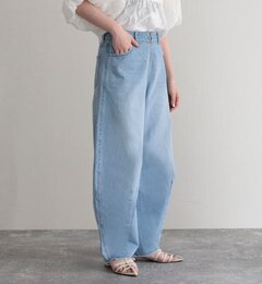 カーブデニムパンツ