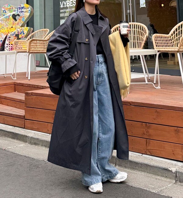 袖ボリューム トレンチコート 引っかける