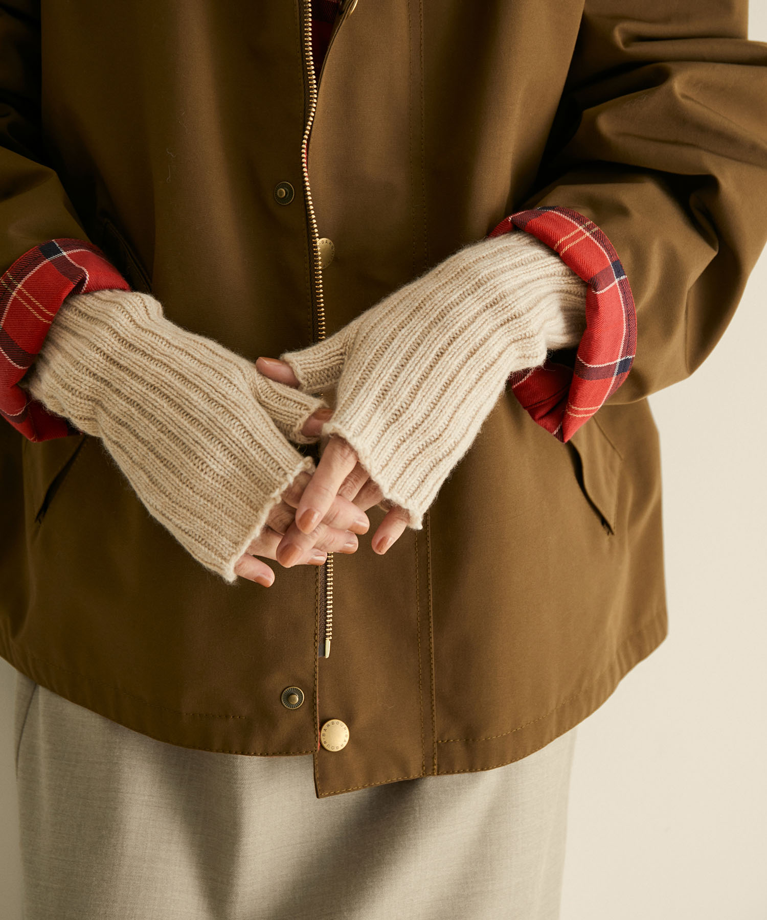 William Brunton（ウイリアムブラントン）】3ply RIB WRIST WARMER