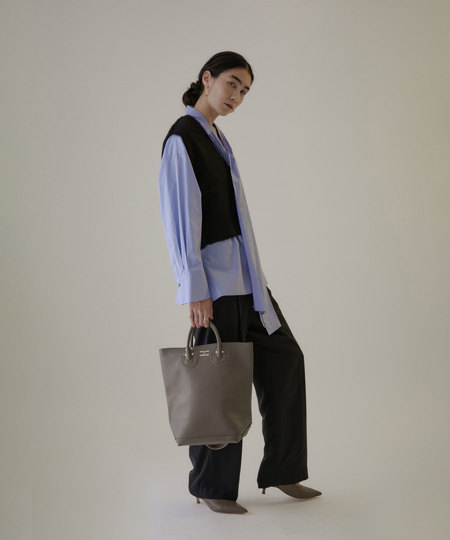 WEB限定】【YOUNG&OLSEN】EMBOSSED LEATHER HAVERSACK M|SALON adam et ...