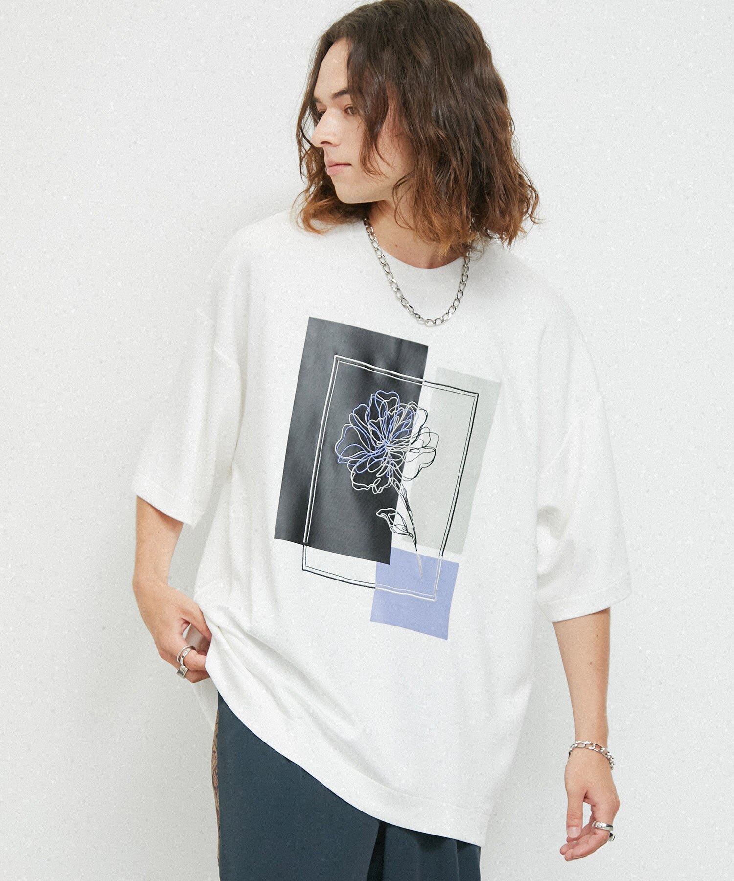 オーバーラップアートルーズTシャツ