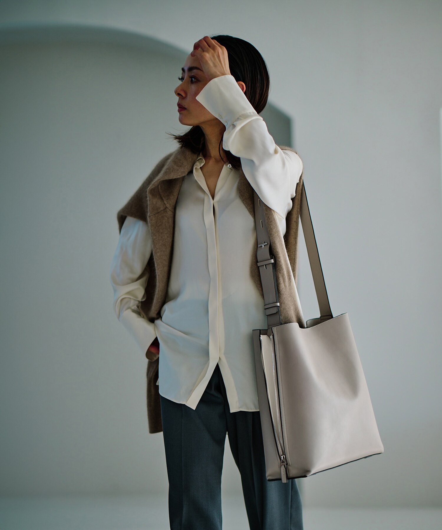 WEB限定】【24SS】【E'POR】Y BAG Shoulder Large（サイドジップ