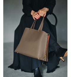 【24AW】【E'POR】【A4対応】Y BAG Medium+