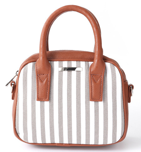 【ビス/ViS】 【non-no6月号掲載】【2WAY】スクエアミニボストンバッグ [3000円(税込)以上で送料無料]