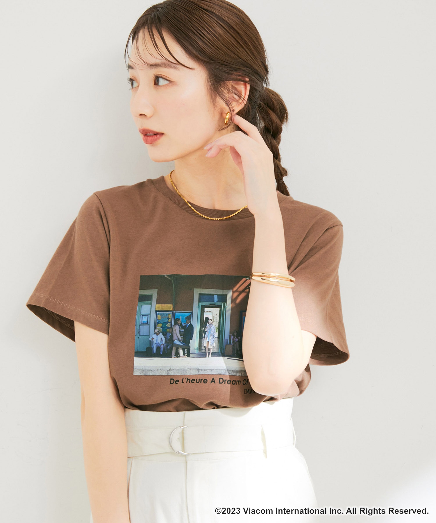 エミリー、パリへ行く』コラボレーションフォトTシャツ【洗える】|VIS